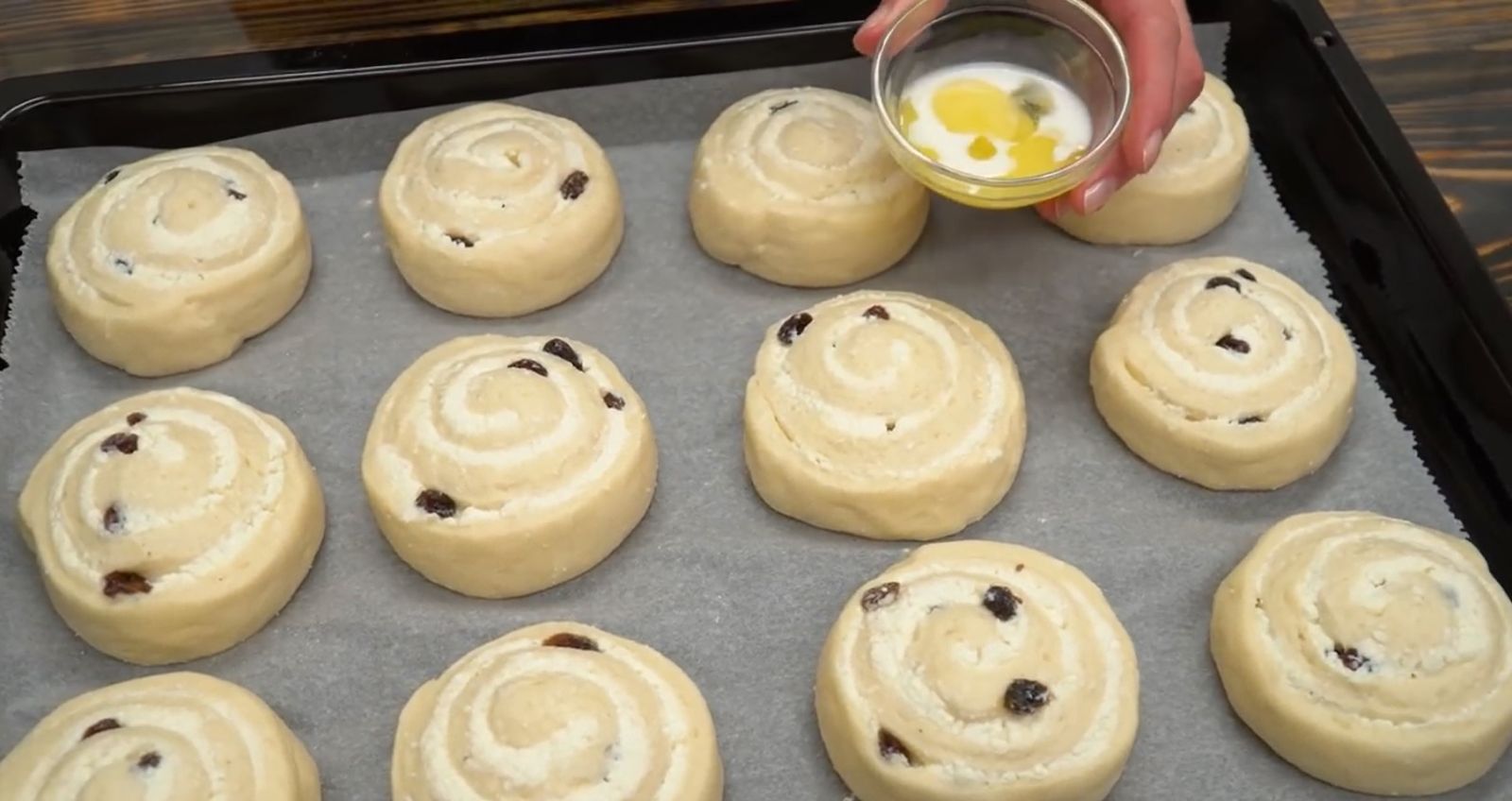 Домашни сиренки-любимки без яйца - меки като въздишка, опасно вкусни ...